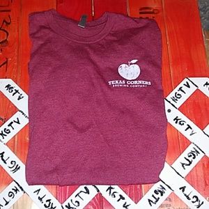 2/$15Graphic tee